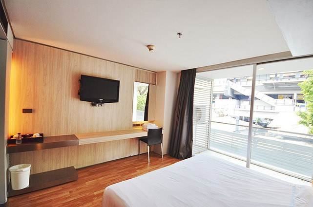 Last Minute Rates @ 1 Bedroom