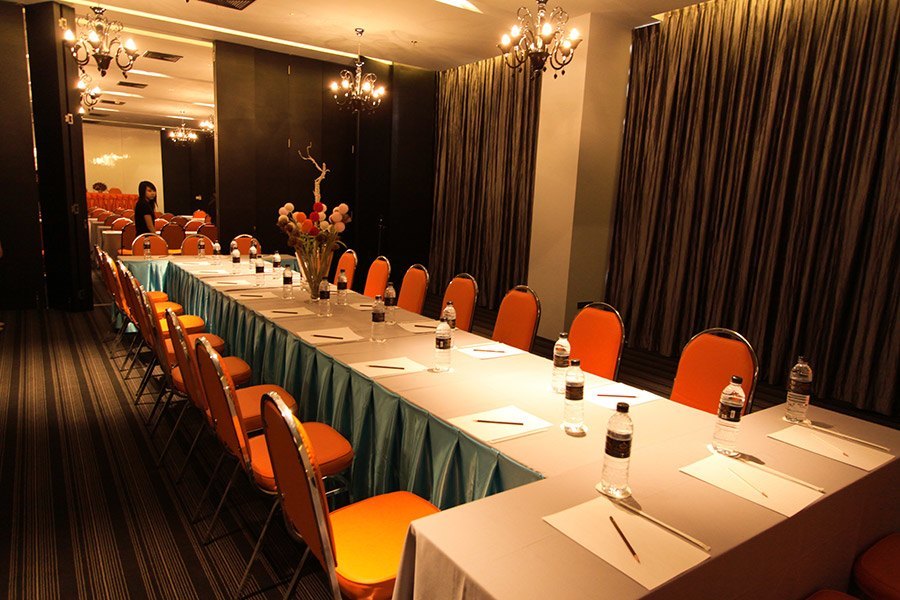 MEETING ROOM & BANQUETING CAPACITIES